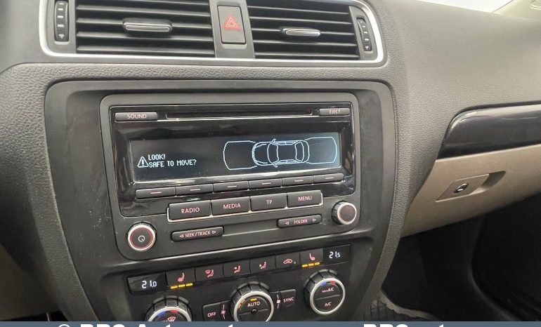 Volkswagen Jetta 1.4 TSI 2013 full