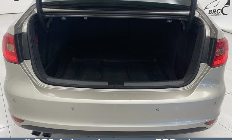 Volkswagen Jetta 1.4 TSI 2013 full