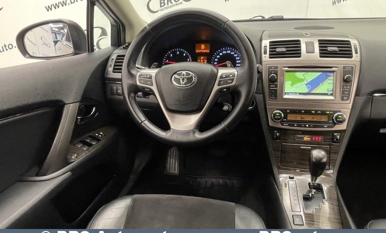 Toyota Avensis Combi 2.2 D-4D Executive Automatas 2015 full