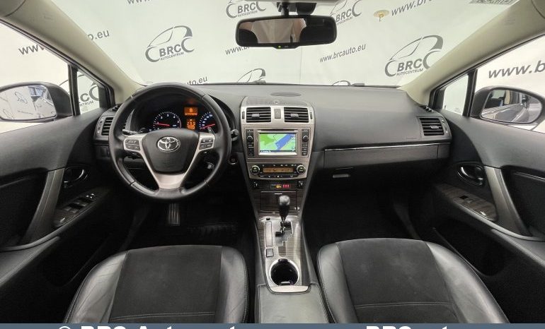Toyota Avensis Combi 2.2 D-4D Executive Automatas 2015 full