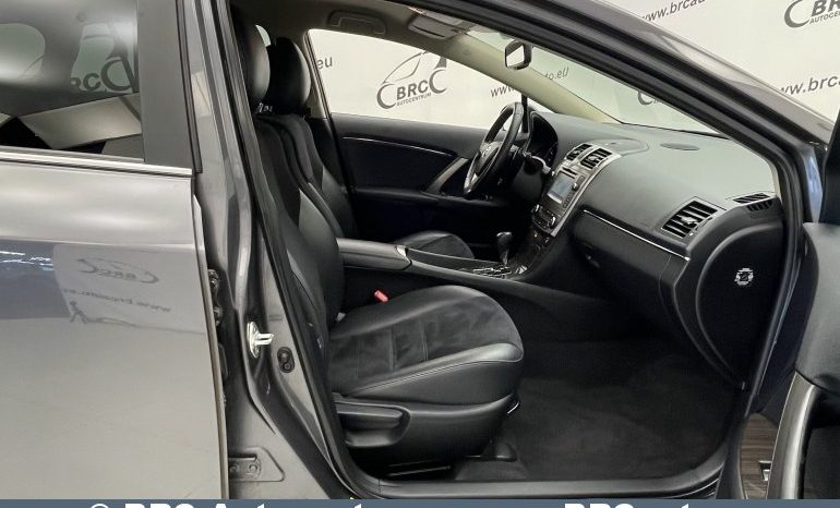 Toyota Avensis Combi 2.2 D-4D Executive Automatas 2015 full