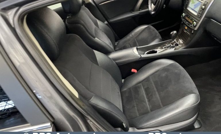 Toyota Avensis Combi 2.2 D-4D Executive Automatas 2015 full