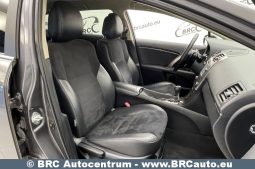 Toyota Avensis Combi 2.2 D-4D Executive Automatas 2015 full