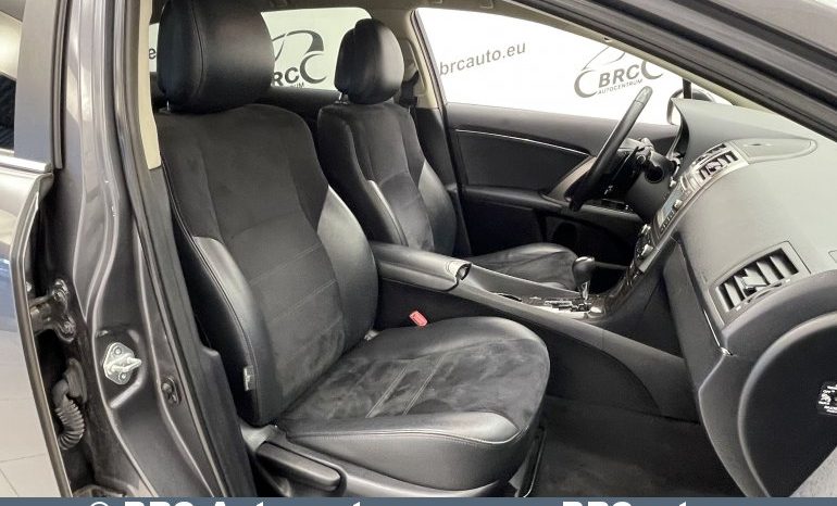 Toyota Avensis Combi 2.2 D-4D Executive Automatas 2015 full