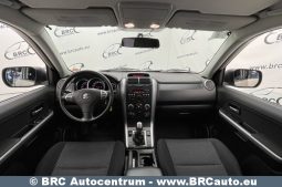 Suzuki Grand Vitara 2.0 AWD 2010 full