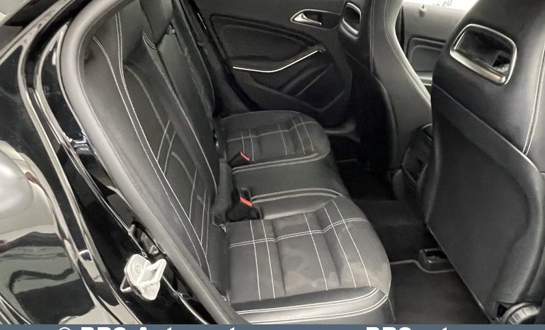 Mercedes-Benz A 180 d Automatas 2017 full