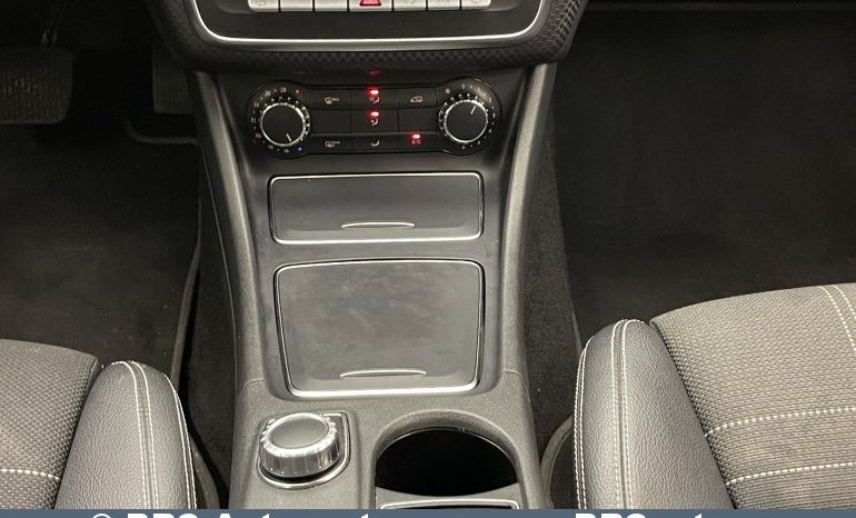Mercedes-Benz A 180 d Automatas 2017 full