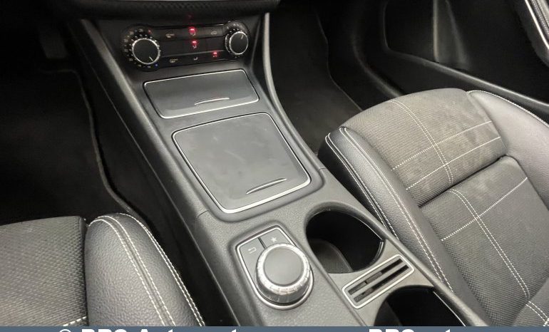 Mercedes-Benz A 180 d Automatas 2017 full