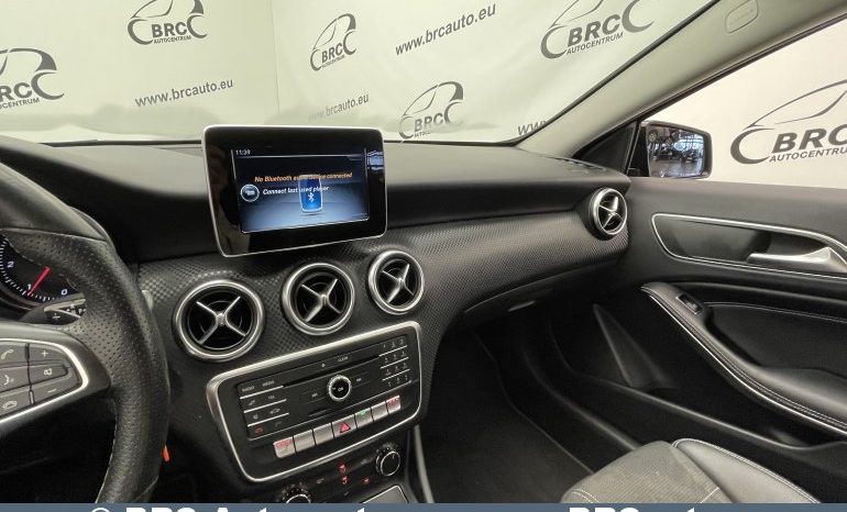 Mercedes-Benz A 180 d Automatas 2017 full