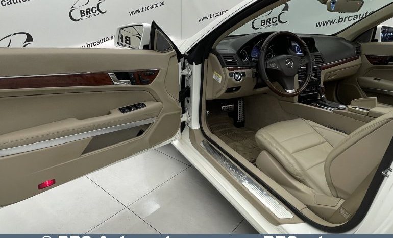 Mercedes-Benz E 550 Convertible V8 Automatas 2011 full
