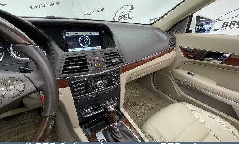 Mercedes-Benz E 550 Convertible V8 Automatas 2011 full