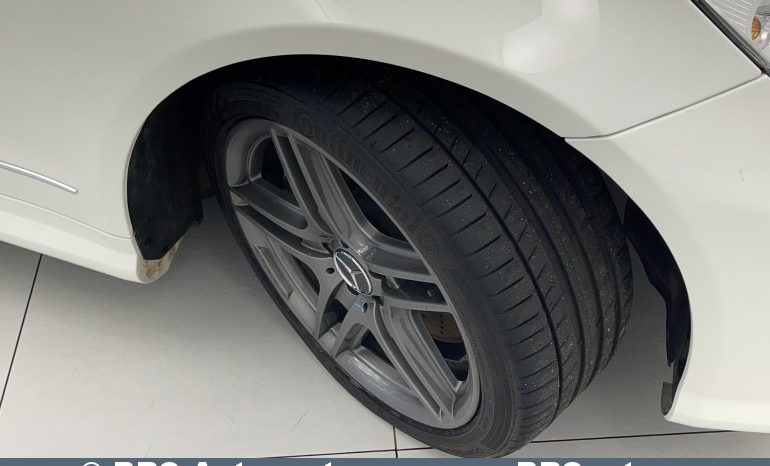 Mercedes-Benz E 550 Convertible V8 Automatas 2011 full