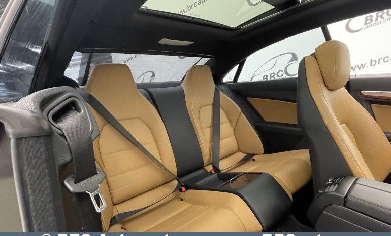 Mercedes-Benz E 550 Coupe V8 Automatas 2010 full