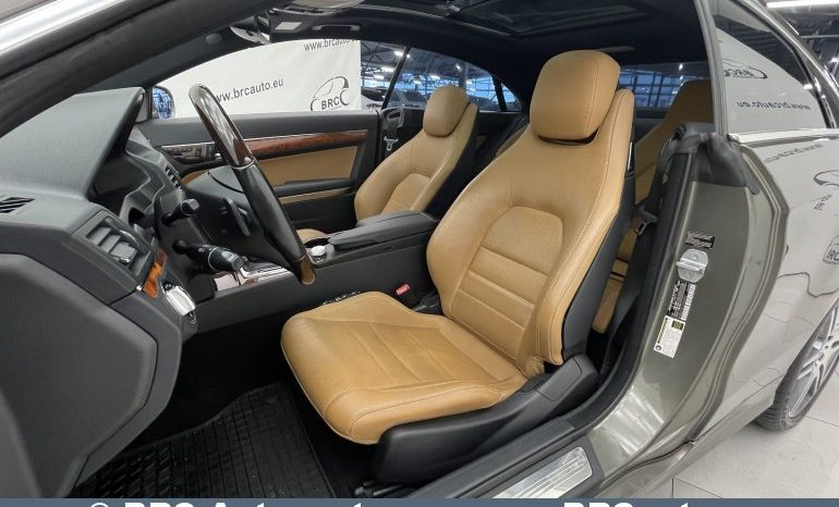 Mercedes-Benz E 550 Coupe V8 Automatas 2010 full