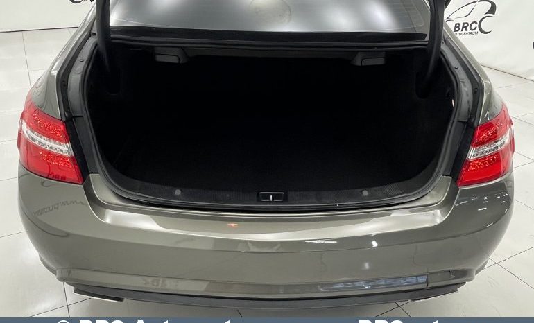 Mercedes-Benz E 550 Coupe V8 Automatas 2010 full