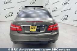 Mercedes-Benz E 550 Coupe V8 Automatas 2010 full