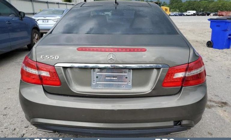Mercedes-Benz E 550 Coupe V8 Automatas 2010 full