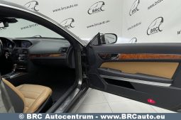 Mercedes-Benz E 550 Coupe V8 Automatas 2010 full