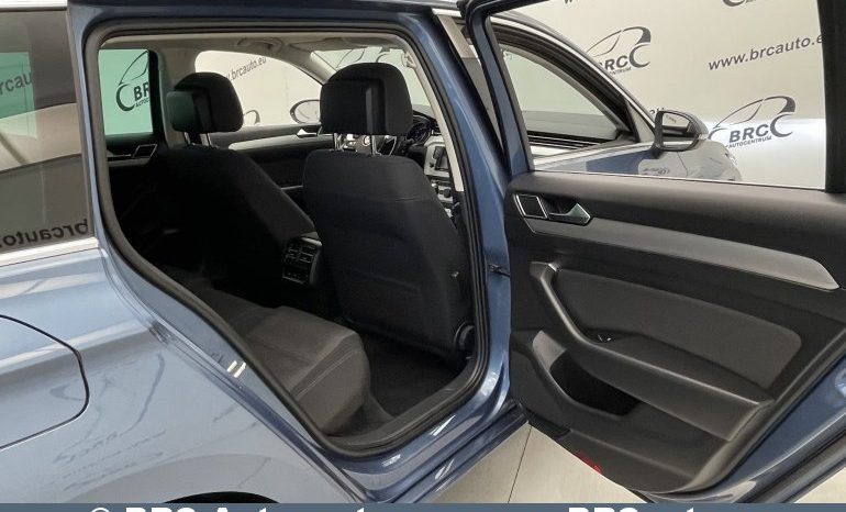 Volkswagen Passat 1.8TSI DSG Variant 2017 full