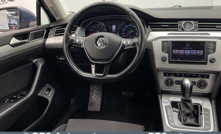 Volkswagen Passat 1.8TSI DSG Variant 2017 full
