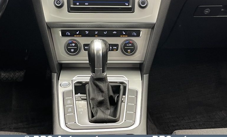 Volkswagen Passat 1.8TSI DSG Variant 2017 full