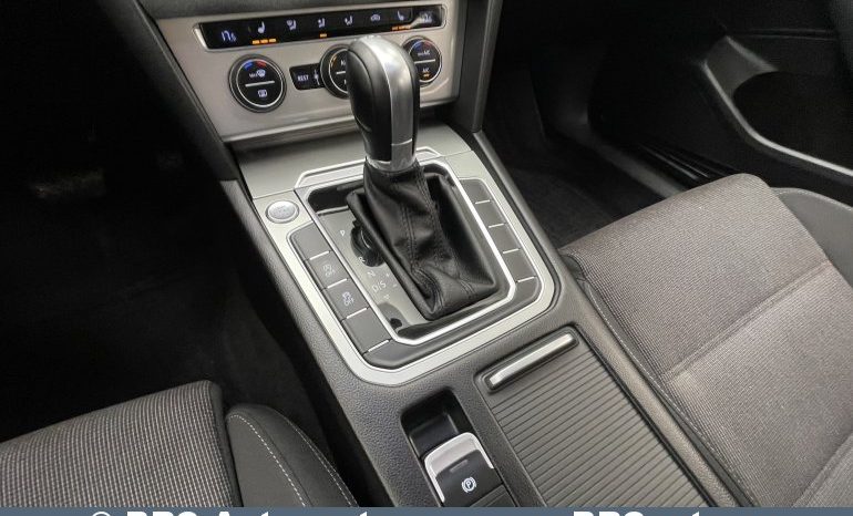 Volkswagen Passat 1.8TSI DSG Variant 2017 full