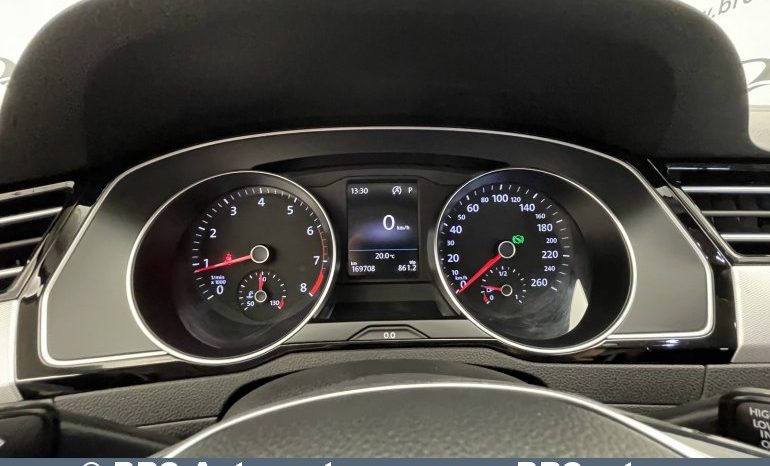 Volkswagen Passat 1.8TSI DSG Variant 2017 full