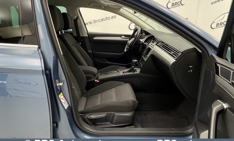 Volkswagen Passat 1.8TSI DSG Variant 2017 full