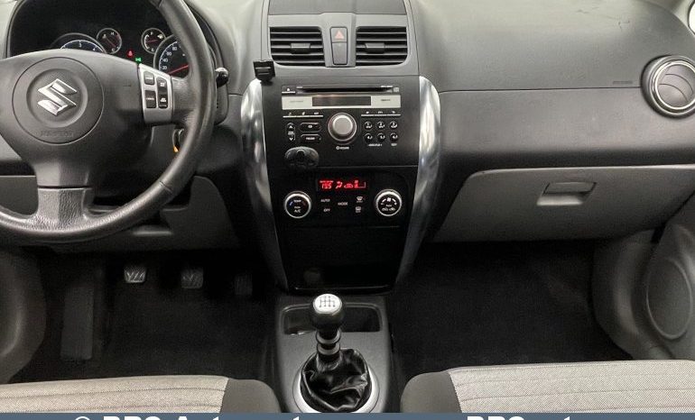 Suzuki SX4 4X4 CombiBack 2.0DDiS 2012 full