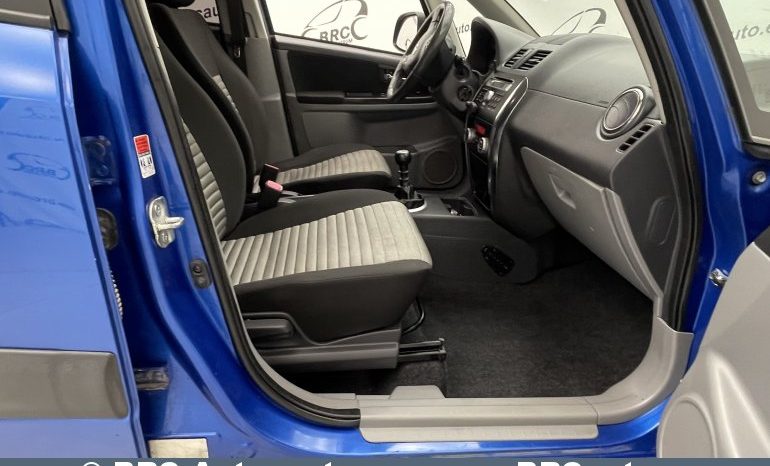 Suzuki SX4 4X4 CombiBack 2.0DDiS 2012 full