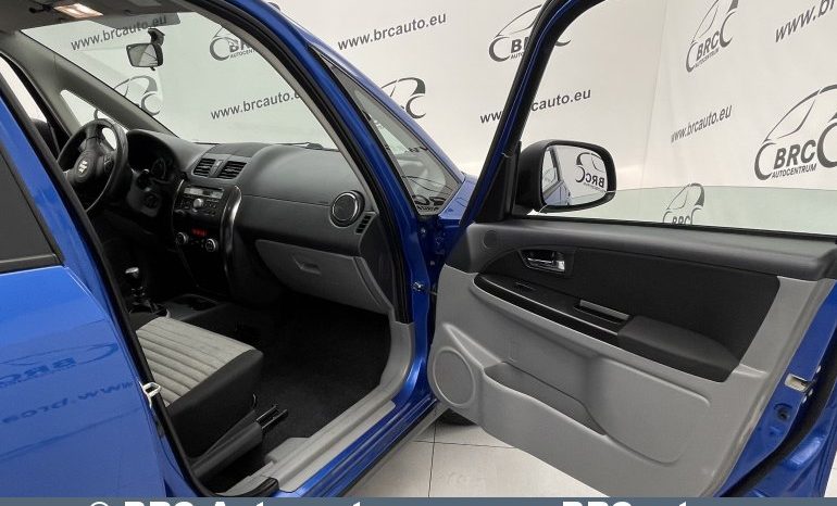 Suzuki SX4 4X4 CombiBack 2.0DDiS 2012 full