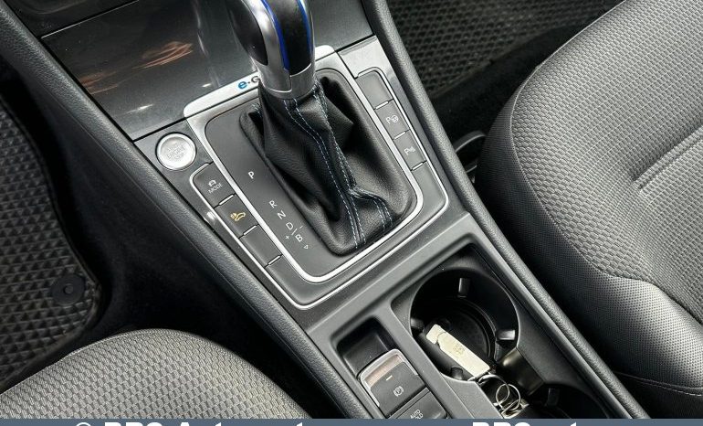 Volkswagen Golf E 2019 full