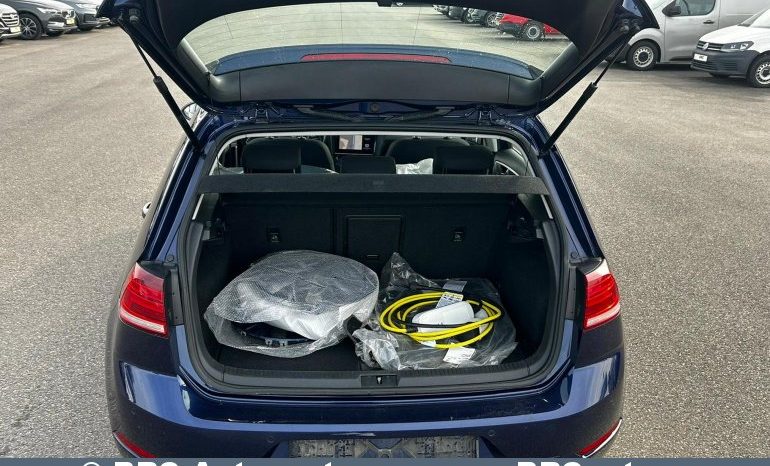 Volkswagen Golf E 2019 full