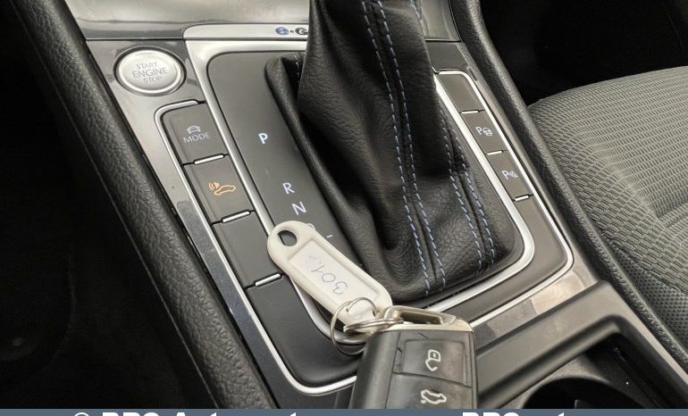 Volkswagen Golf E 2019 full