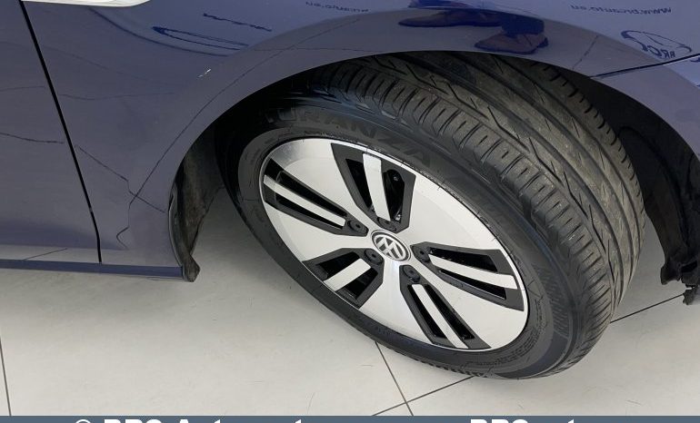 Volkswagen Golf E 2019 full