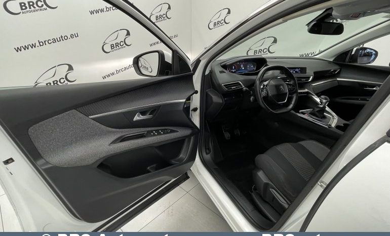 Peugeot 3008 1.2 PureTech 2018 full
