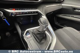 Peugeot 3008 1.2 PureTech 2018 full