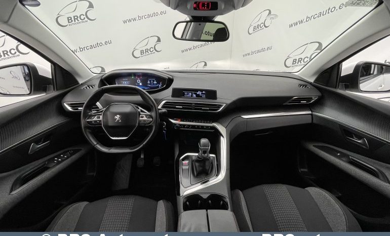 Peugeot 3008 1.2 PureTech 2018 full