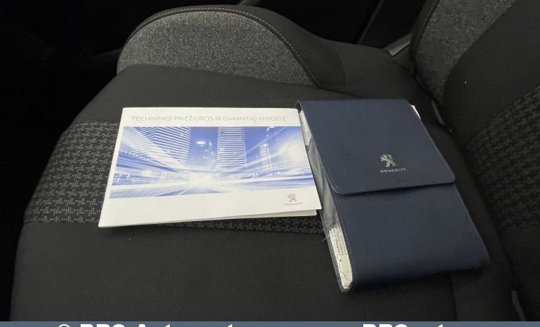 Peugeot 3008 1.2 PureTech 2018 full