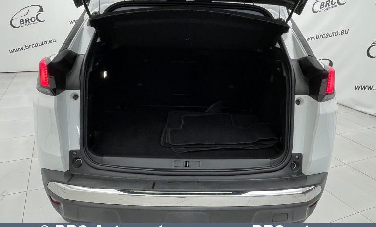 Peugeot 3008 1.2 PureTech 2018 full