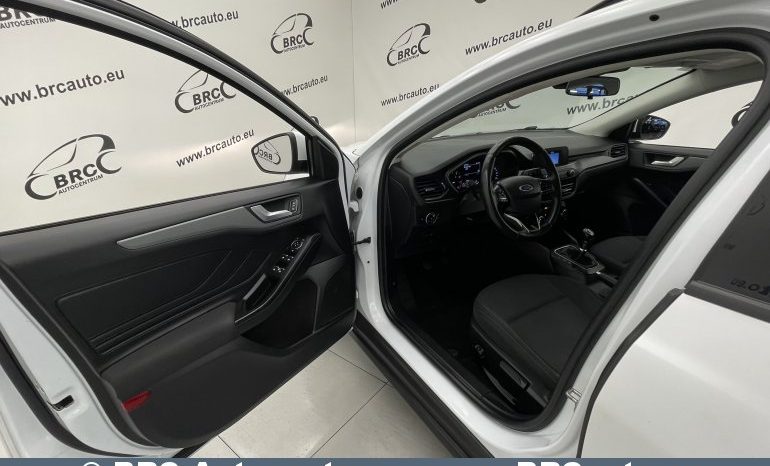 Ford Focus STW 1.0 EcoBoost Trend 2018 full