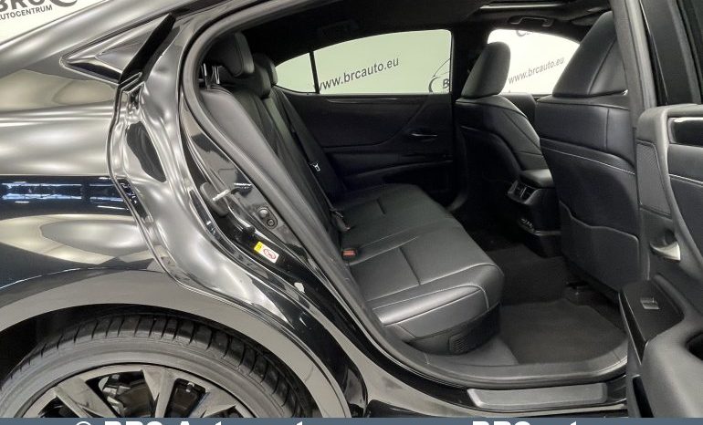 Lexus ES 300h 2.5 Hybrid Automatas 2020 full