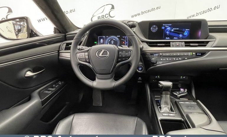 Lexus ES 300h 2.5 Hybrid Automatas 2020 full
