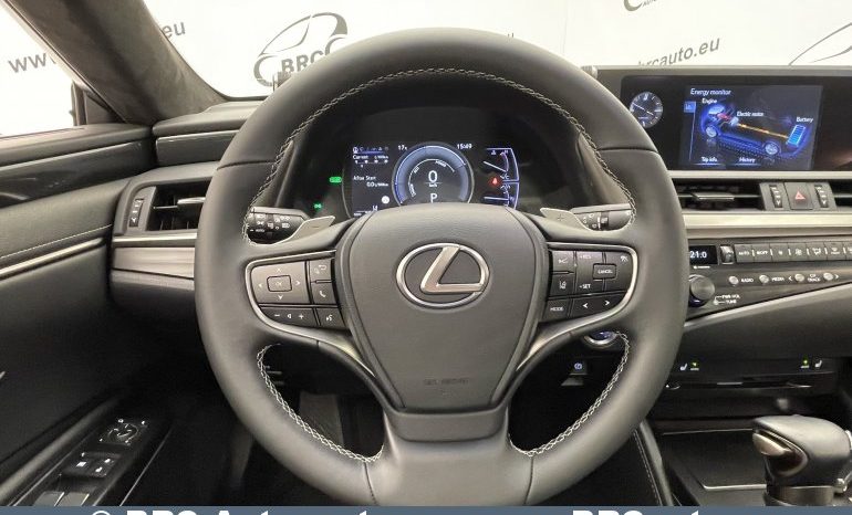 Lexus ES 300h 2.5 Hybrid Automatas 2020 full