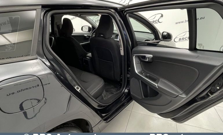 Volvo V60 1.6 DRIVe 2013 full