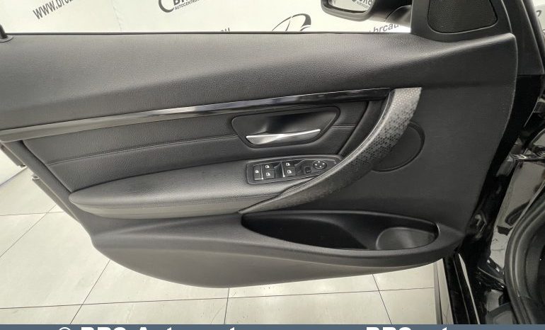 BMW 318 i M-Sport 2016 full