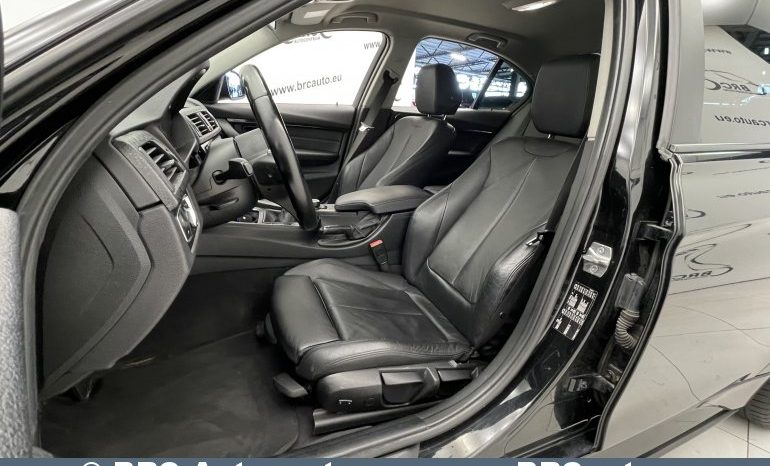 BMW 318 i M-Sport 2016 full