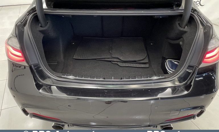 BMW 318 i M-Sport 2016 full