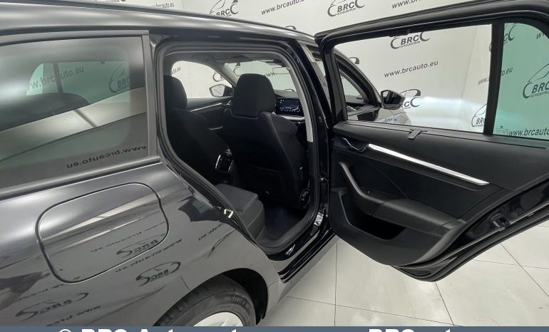 Skoda Octavia 1.5 TSI G-TEC Automatas 2021 full