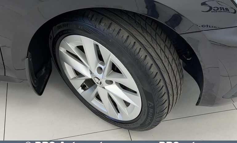 Skoda Octavia 1.5 TSI G-TEC Automatas 2021 full